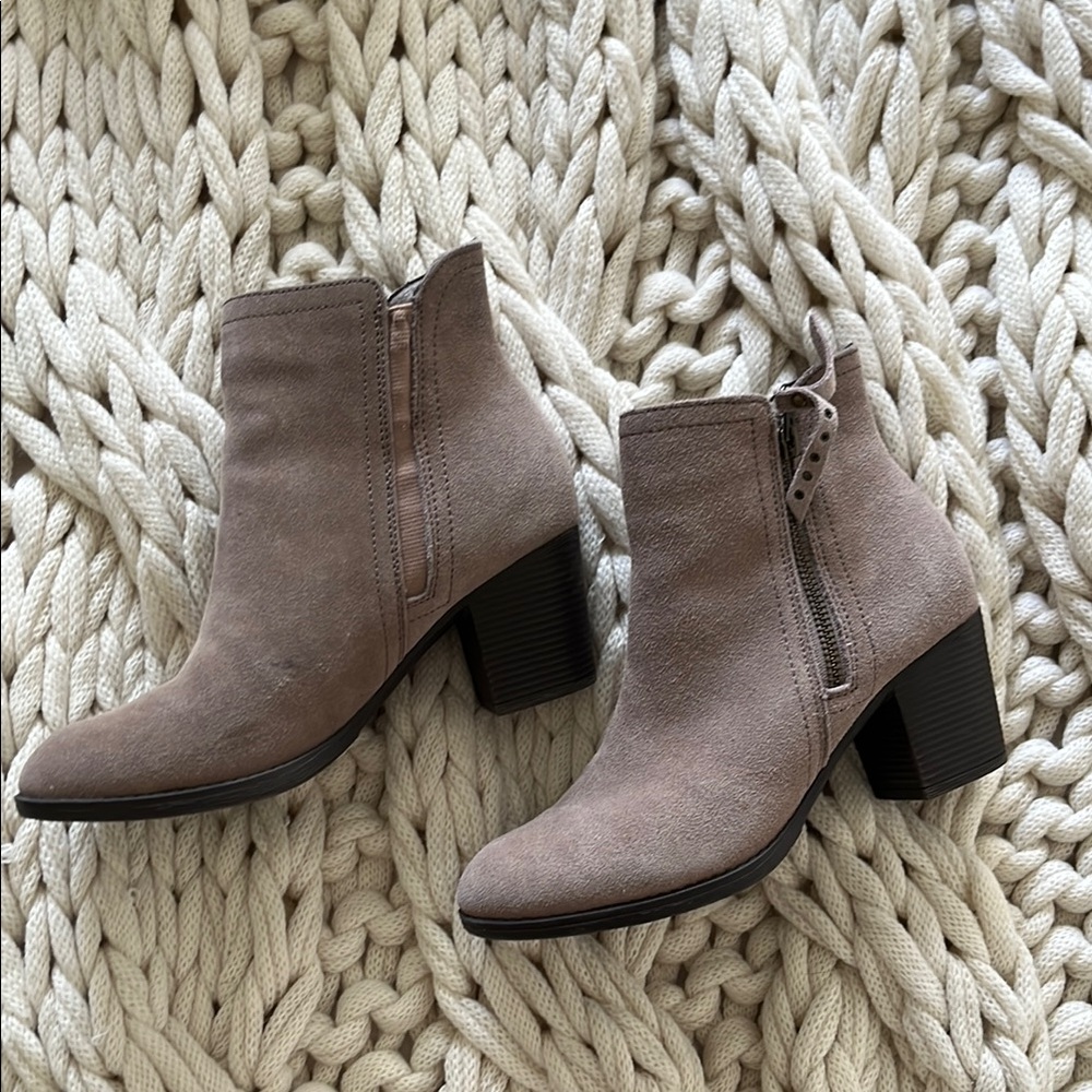Sketchers Taupe Suede Ankle Boots with Block Heel